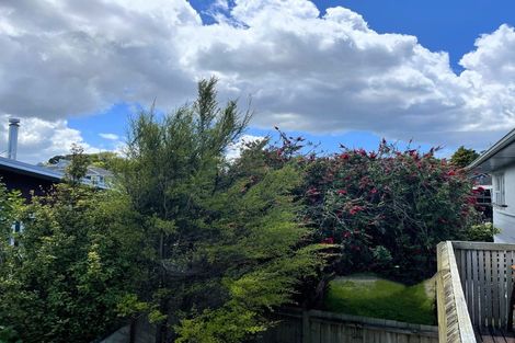 Photo of property in 104 Lantana Road, Green Bay, Auckland, 0604