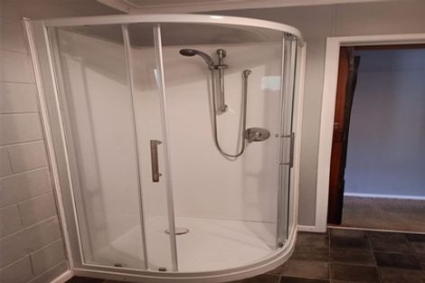 Photo of property in 100a The Terrace, Thames, 3500