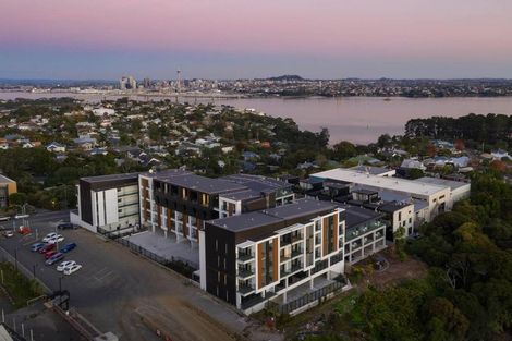 Photo of property in 410/19 Rawene Road, Birkenhead, Auckland, 0626