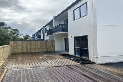Photo of property in 17 Sun Place, Henderson, Auckland, 0612