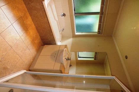 Photo of property in 29 Seamount Drive, Red Beach, 0932