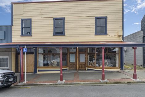 Photo of property in 96 Bridge Street, Eltham, 4322