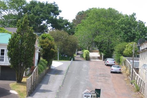 Photo of property in 1/1280 New North Road, Avondale, Auckland, 1026