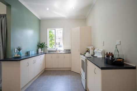 Photo of property in 32 Marne Street, Hokowhitu, Palmerston North, 4410