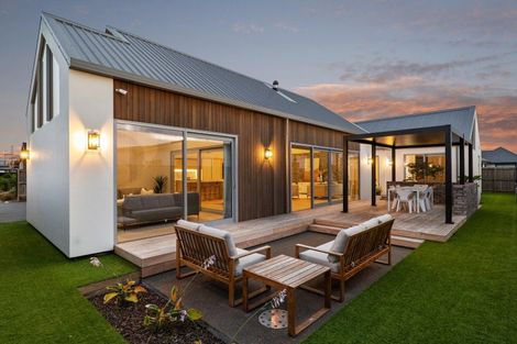 Photo of property in 30 Frank Ernest Crescent, Prebbleton, 7604