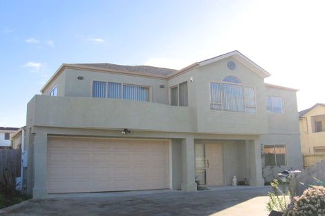 Photo of property in 7a Andover Way, Goodwood Heights, Auckland, 2105