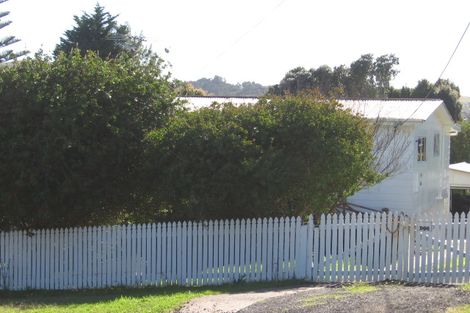 Photo of property in 11 Hammond Avenue, Hatfields Beach, Orewa, 0931