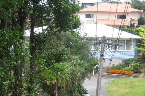 Photo of property in 2/16 Rossmore Terrace, Murrays Bay, Auckland, 0630