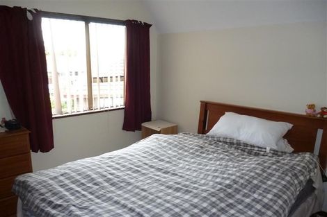 Photo of property in 11 Regency Crescent, Redwood, Christchurch, 8051