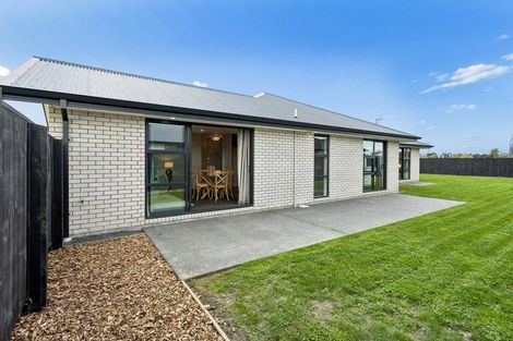 Photo of property in 13 Salkeld Place, Woodend, 7610