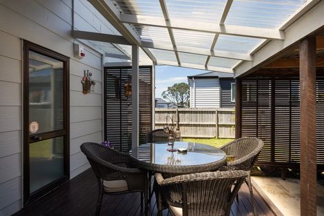Photo of property in 3/5 Himikera Avenue, Avondale, Auckland, 1026
