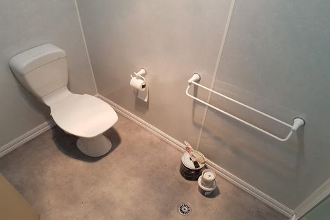 Photo of property in 33 Queen Street, Brighton, Dunedin, 9035