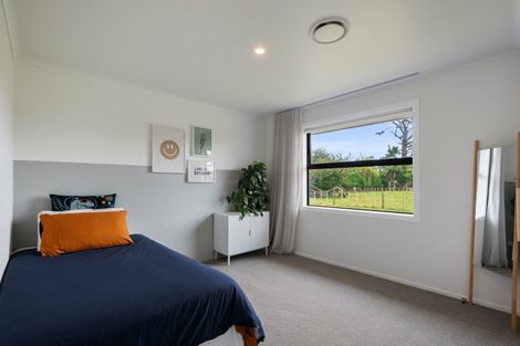 Photo of property in 49 Wakefield Road, Levin, 5571