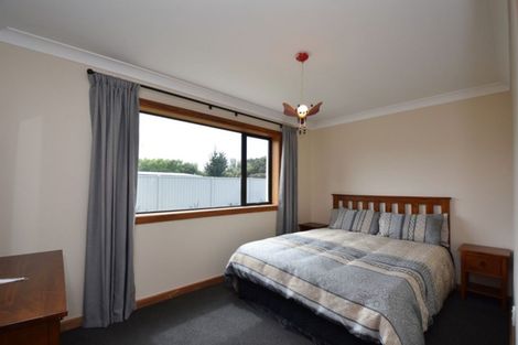Photo of property in 2 Allan Street, Otatara, Invercargill, 9879
