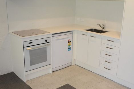 Photo of property in 25 Kamara Road, Glen Eden, Auckland, 0602