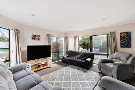 Photo of property in 5 Evansbel Place, Papamoa Beach, Papamoa, 3118