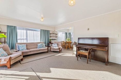 Photo of property in 2/39 Ashdown Place, Pahurehure, Papakura, 2113