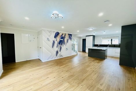 Photo of property in 36d Seymour Road, Sunnyvale, Auckland, 0612