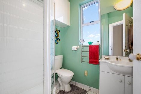 Photo of property in Chatsworth Flats, 6/23 Pirie Street, Mount Victoria, Wellington, 6011