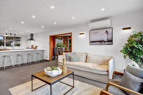 Photo of property in 12a Julian Place, Westown, New Plymouth, 4310