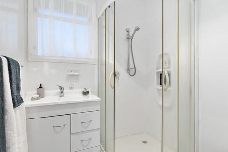 Photo of property in 14 Rangataua Street, Welcome Bay, Tauranga, 3112