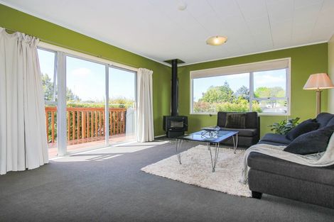 Photo of property in 40 Keegan Drive, Massey, Auckland, 0614