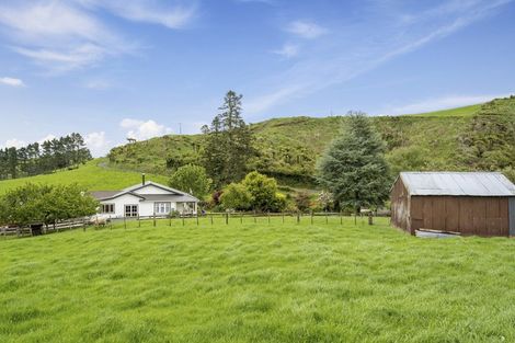 Photo of property in 347 Standish Road, Toko, Stratford, 4394