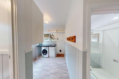 Photo of property in 200 Aokautere Drive, Fitzherbert, Palmerston North, 4471