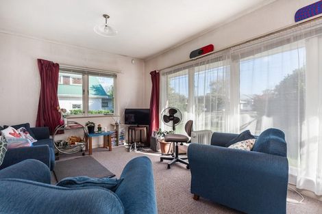 Photo of property in 18 Fairleigh Avenue, Mount Albert, Auckland, 1025