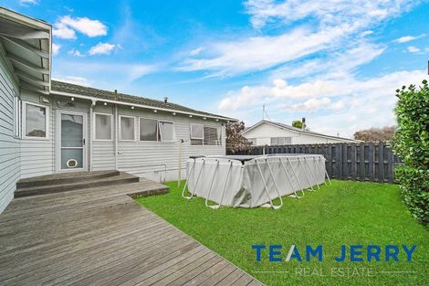 Photo of property in 5 Harford Place, Pakuranga Heights, Auckland, 2010