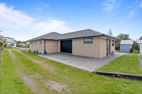 Photo of property in 308a Given Avenue, Whangamata, 3620