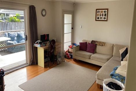 Photo of property in 51 Smythe Road, Henderson, Auckland, 0612