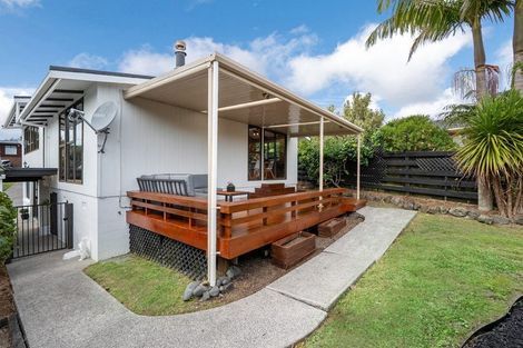 Photo of property in 1a Tainui Street, Torbay, Auckland, 0630
