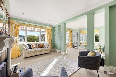 Photo of property in 6 Hawker Street, Mount Victoria, Wellington, 6011