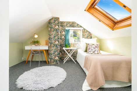 Photo of property in 104 Tauhinu Road, Miramar, Wellington, 6022