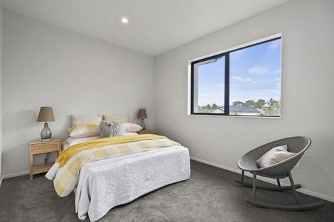 Photo of property in 3 Tawapou Close, Massey, Auckland, 0614