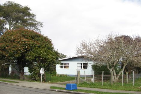 Photo of property in 42 Meihana Street, Takaka, 7110