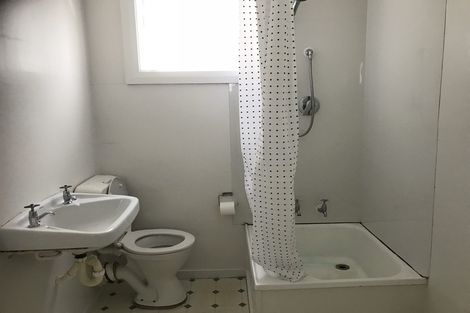 Photo of property in 14 Prince Street, Mount Victoria, Wellington, 6011