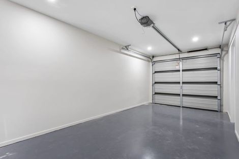 Photo of property in 13 Millcroft Lane, Ranui, Auckland, 0612