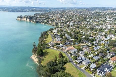 Photo of property in 2/75 Marine Parade, Mellons Bay, Auckland, 2014