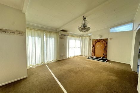Photo of property in 4 Maui Pomare Street, Blockhouse Bay, Auckland, 0600