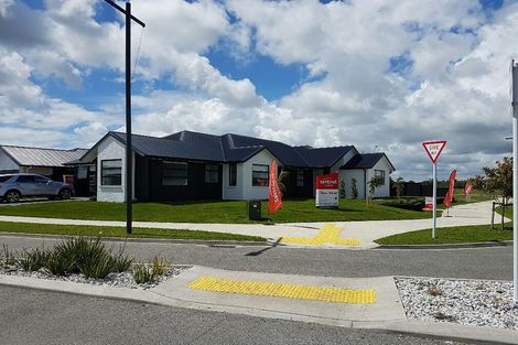 Photo of property in 2 Helen June Avenue, Flagstaff, Hamilton, 3210