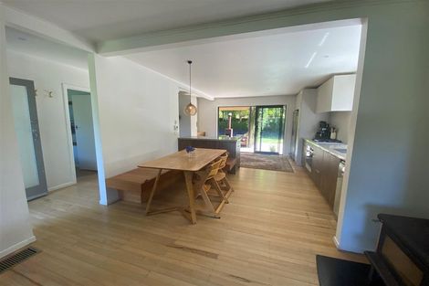 Photo of property in 153 Laingholm Drive, Laingholm, Auckland, 0604