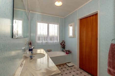 Photo of property in 17 Lyttelton Crescent, Tamatea, Napier, 4112