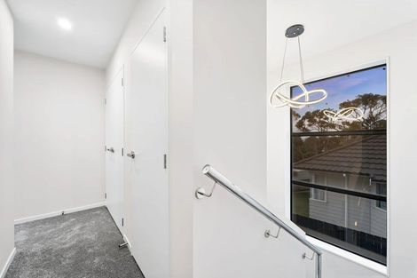 Photo of property in 6/33 Colwill Road, Massey, Auckland, 0614