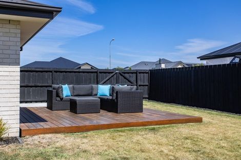 Photo of property in 13 Johnson Avenue, Amberley, 7410