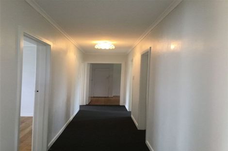 Photo of property in 10 Boler Place, New Lynn, Auckland, 0600