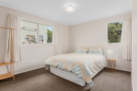 Photo of property in 66 Sievers Grove, Cannons Creek, Porirua, 5024