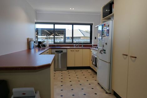 Photo of property in 20 Spackman Crescent, Paraparaumu, 5032