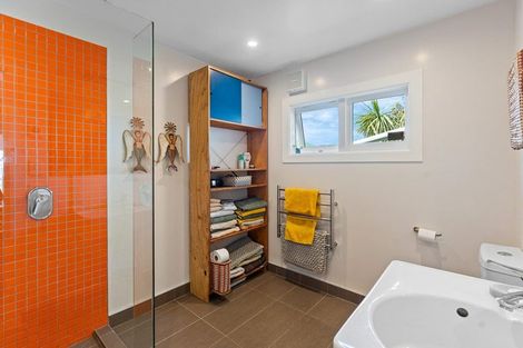 Photo of property in 28 Rodney Avenue, Te Horo Beach, Otaki, 5581